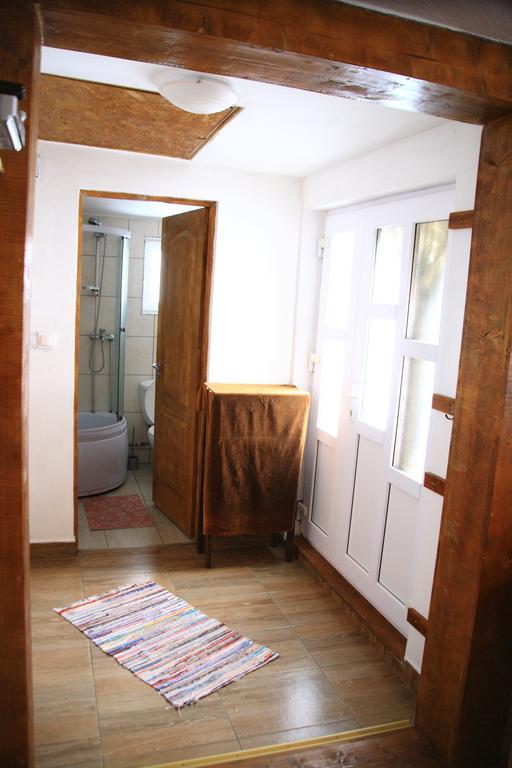 Cabana Bunicilor Rachitele Luaran gambar