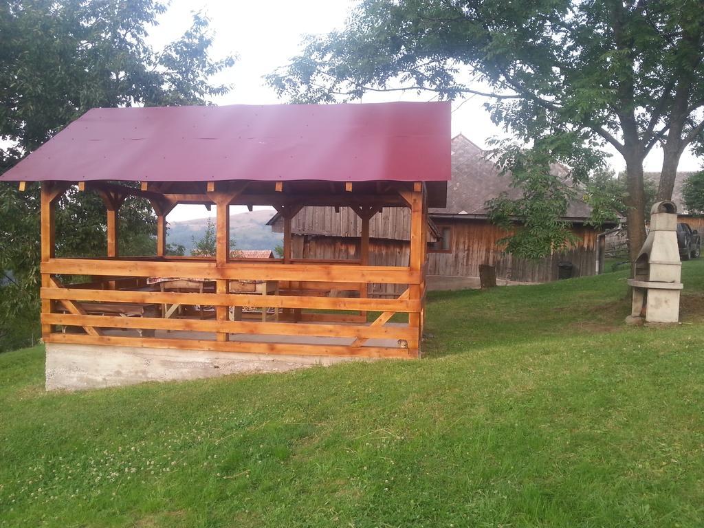 Cabana Bunicilor Rachitele Luaran gambar